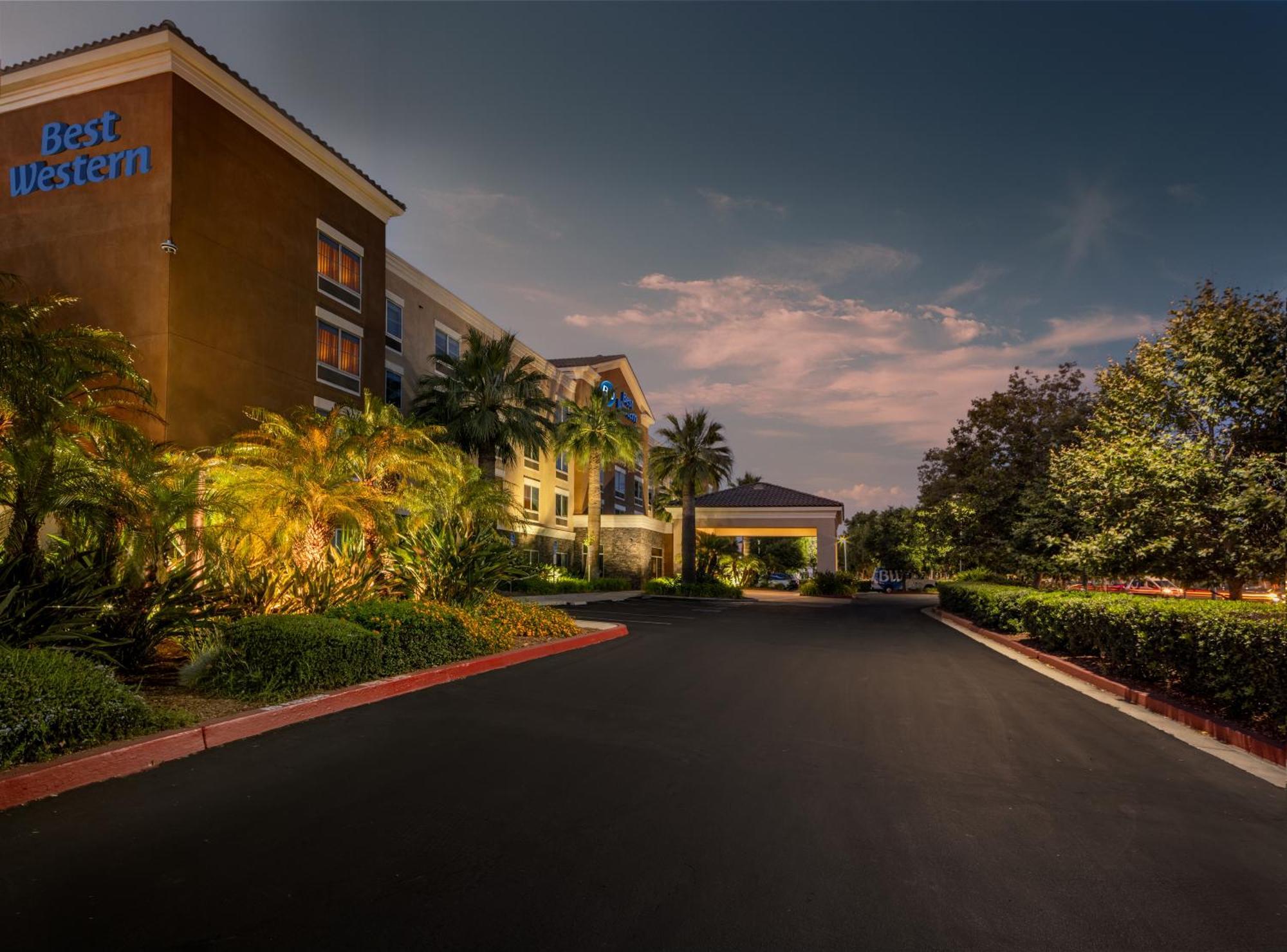 Best Western Ontario Mills Mall Exterior photo