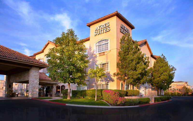 Best Western Ontario Mills Mall Exterior photo